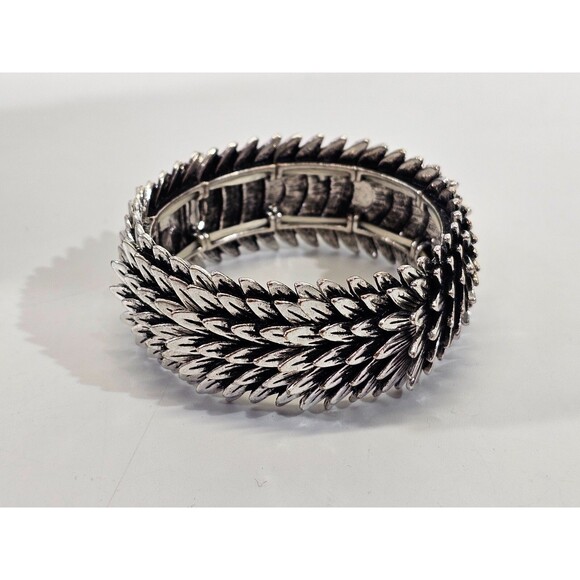 LOCAL ARTISAN MADE Jewelry Set Stretch Bracelets & Necklace Statement Pieces - Picture 5 of 8